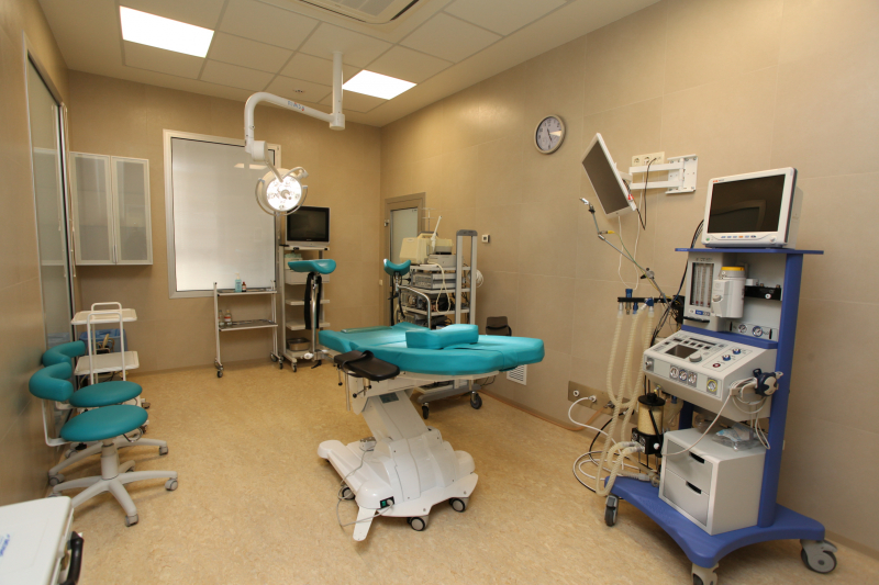 Treatment of varicose veins. Vascular surgery. Phlebology. 